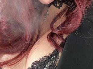 快看！Sayo Momo的肉丝上线，免费下载，让你的手机都饱腹！